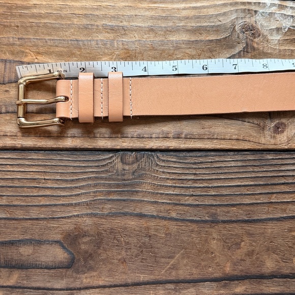 BDG Tan Leather Belt with Gold Buckle - Picture 3 of 7